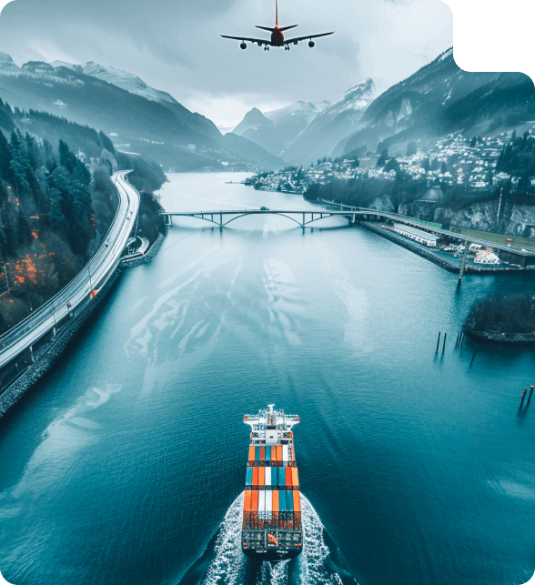 Containerschiff auf dem Weg zum Hafen